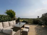 Cozy 3 Bedroom Cottage with stunning Sea View - Pass the Keys