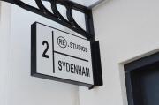 Deluxe and Modern Studio Apartment in Sydenham Deluxe and Modern Studio Apartment in Sydenham
