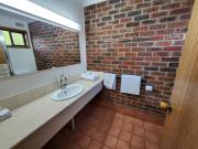 Top Naracoorte