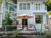 Beach House Canggu - 150m Berawa beach