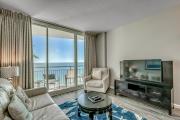 Newly Renovated Ocean Front Condo, Modern Decor, Central MB, 20th floor