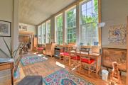 Bright Converted Schoolhouse in Chesterfield!