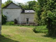 Charmant gîte paysan XIXe avec terrasse et jardin bordé par un ruisseau, à 1,5 km dAzay-le-Rideau - FR-1-381-417