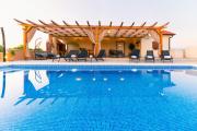 Villa Gode -secluded house with heated pool near the beach