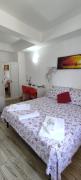 B&B AKROPOLIS