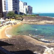 Linda vista (De Frente Para a Praia das Virtudes), 3 quartos (1 Suíte), mobiliado, Wi-Fi, TV Smart!