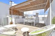 Minas roof apartment terrace: whit sea view