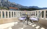 Nice apartment in Tucepi with