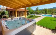 Gorgeous Home In Lovinac With Sauna