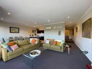 Jasper 4 - 3BR Apartment l Central Location l Lake Views l WiFi l Air-Con