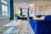 Modern 3 Bedroom 2 Bath House with Parking by 360Midlands Wednesbury, Birmingham Modern 3 Bedroom 2 Bath House with Parking by 360Midlands Wednesbury, Birmingham