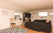 2 Bedroom Lovely Apartment In Väjern