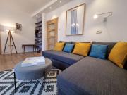 Golden Fields Apartment near the Old Town