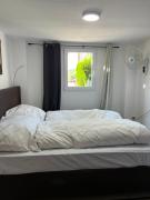 Great location Exquisite Villa, Free Parking - suitable for 19 persons