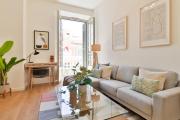 C74 - Marvelous 3 Bedroom Apartment In Historical