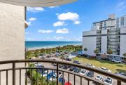 Hosteeva 1-bedroom Meridian Plaza Condo with Ocean View