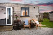Wheal Prosper- Beautifully Fitted Wooden Lodge Helston Cornwall