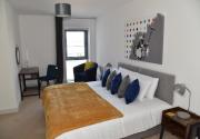 FANTASTIC 2 Dbl Bedroom Apt. FREE off-road parking