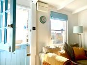 3 Bedroom Cottage minutes walk from town, harbour & Beaches. 3 Bedroom Cottage minutes walk from town, harbour & Beaches.