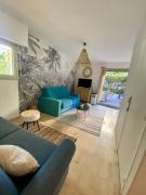 La BeauM Juan Les Pins centre ville 200m de la mer terrasse et jardin