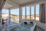 HOT TUB Sea View SPA