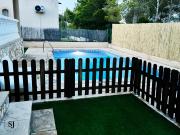 Chalet con piscina (B)