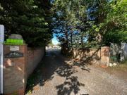 Top Chertsey