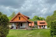 Domy w Lipowie - dom żółty