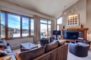3 Bedroom Mountain Condo In Lakeside Village Near Keystone Lake With Complimentary Shuttle Service