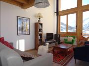 Chalet montagnard avec sauna et Wifi - Accès direct aux pistes - FR-1-344-759
