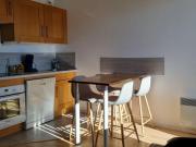 Studio cabine ski aux pieds avec balcon et parking - FR-1-275-159