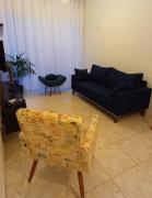 Apartamento amplo e confortável a 3 quarteirões da praia