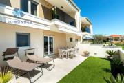 Beachfront Reiterer Villa V2 with Seaview 30 meters from the Beach - CROWONDER LUXURY RENT