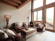 Chalet 6 pers. · Sauna · Accès pistes · Terrasse · Poêle à bois · Parking couvert · Wifi gratuit - FR-1-344-783