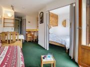 Appartement agréable proche des pistes avec balcon - FR-1-344-810