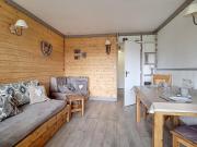 Studio moderne, ski aux pieds, balcon sud, centre Les Menuires - FR-1-344-888