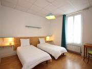 Lumineux T4 à La Bourboule, 6 pers, proche centre, tout équipé, cour privée, 68m² - FR-1-608-39 Lumineux T4 à La Bourboule, 6 pers, proche centre, tout équipé, cour privée, 68m² - FR-1-608-39