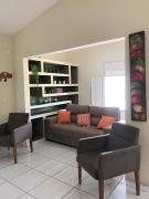 Casa ampla e aconchegante no coração de Ponta Negra