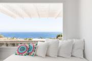 Top Elia Beach