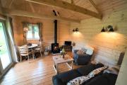 Raleigh Lodge - high quality lodge in secluded meadow
