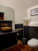 Top Whitby Top Whitby