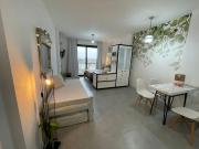 Calido,moderno depto con piscina, parking ,laundry