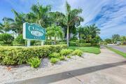 Longboat Key Cedars Beach House-Pet Friendly-2 Minute To The Beach