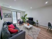 Luxury City Centre Townhouse with Parking