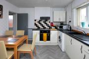 The Cresent WV1 - 3 Bedroom House, Table Soccer, Parking, Garden The Cresent WV1 - 3 Bedroom House, Table Soccer, Parking, Garden