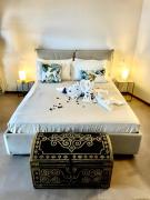 Corallini Luxury Apartments Shiro