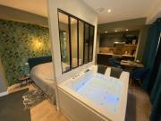 Studio avec baignoire balnéo centre de Rouen - 040