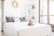 LE WHITE - CLIM PARKING WIFI 5min PLAGE NEUF 6MAX -TOP PROS SERVICESConciergerie LE WHITE - CLIM PARKING WIFI 5min PLAGE NEUF 6MAX -TOP PROS SERVICESConciergerie