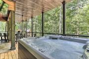 Ellijay Cabin Escape Hot Tub and Fire Pit!