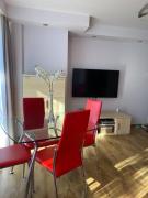 Apartament przy promenadzie i morzu z balkonem